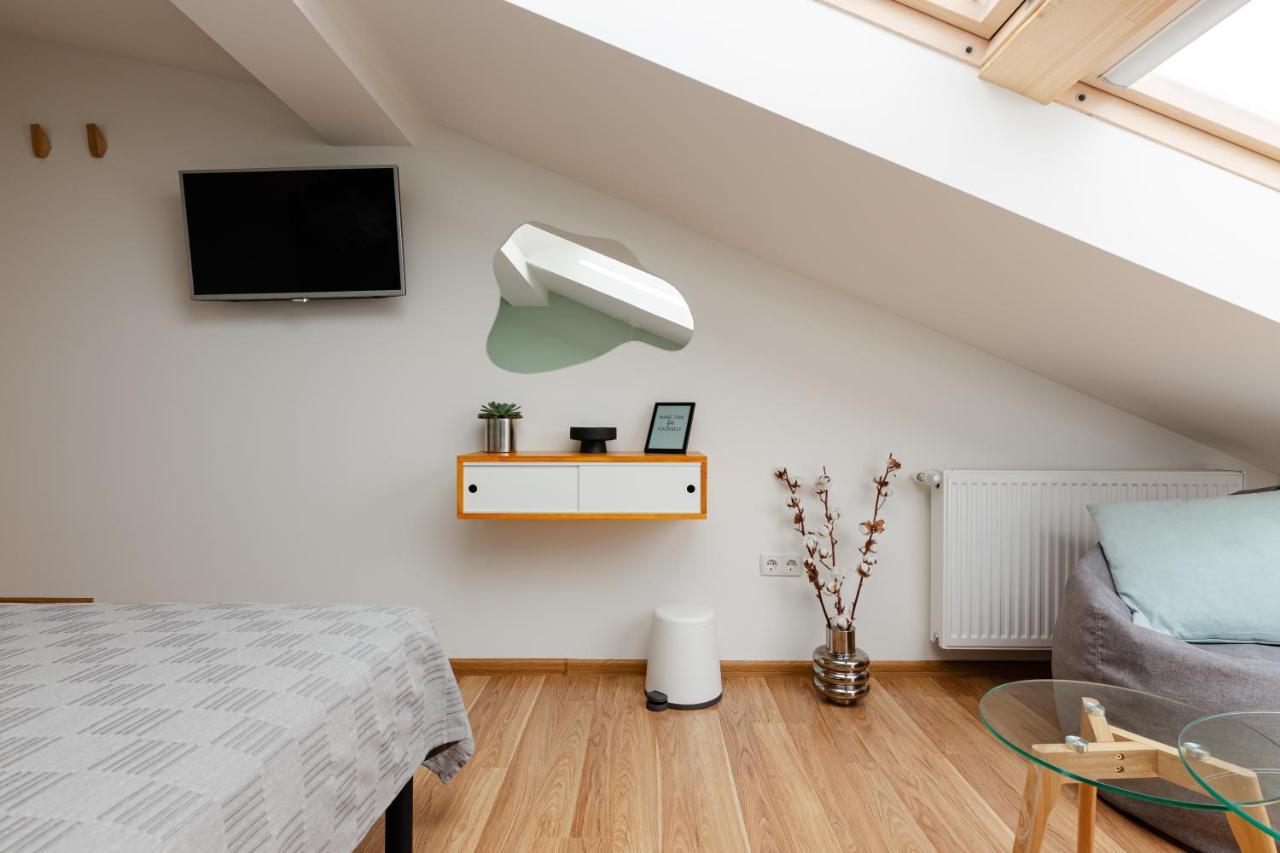 Roof Rooms Ivano-Frankivsk Exterior photo