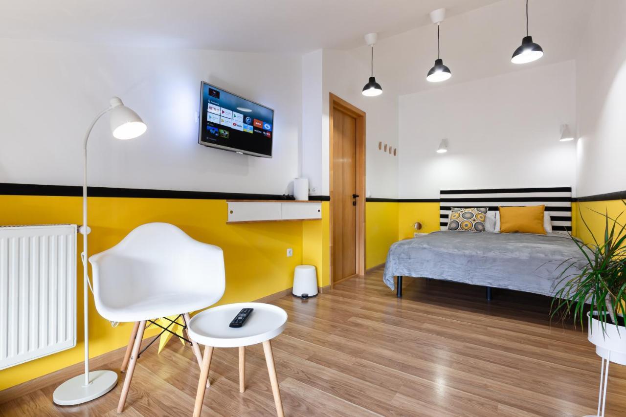 Roof Rooms Ivano-Frankivsk Exterior photo
