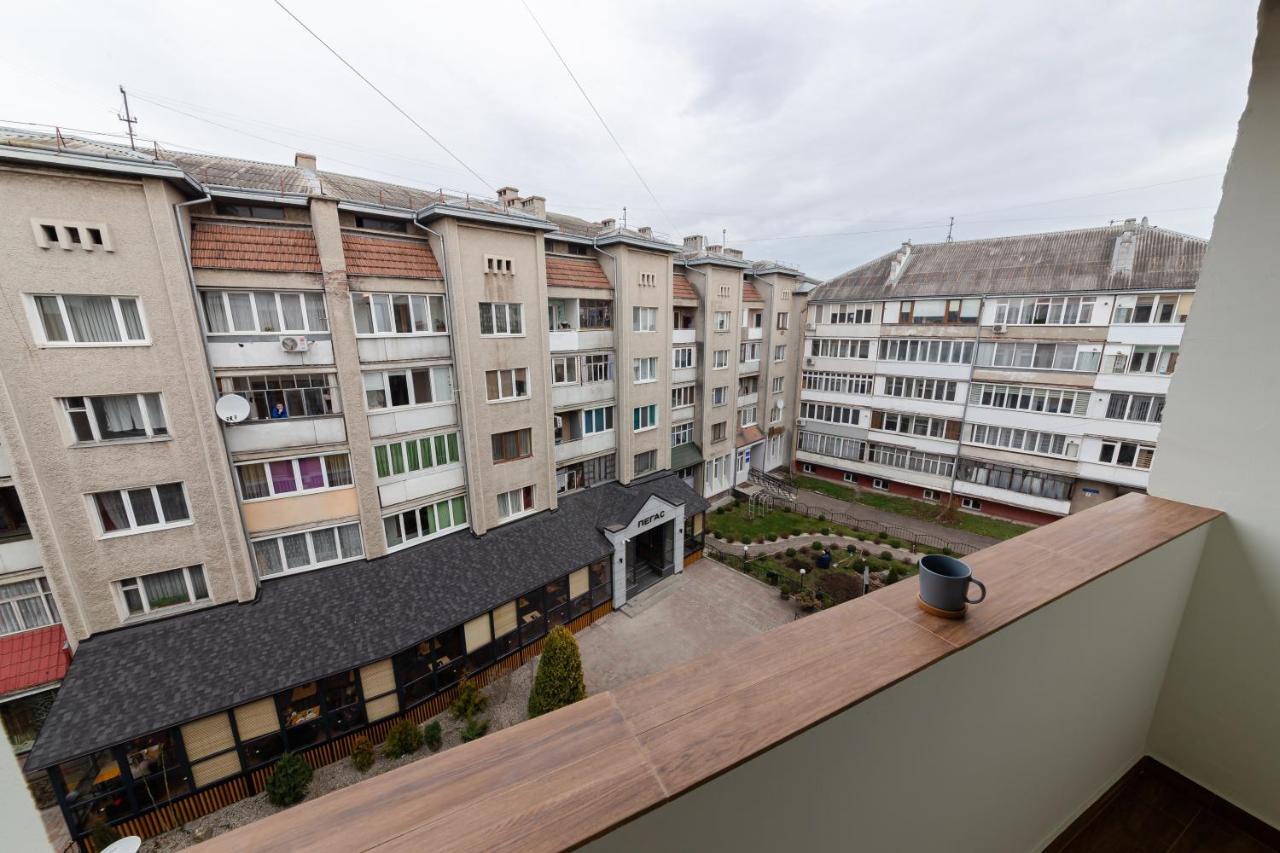 Roof Rooms Ivano-Frankivsk Exterior photo